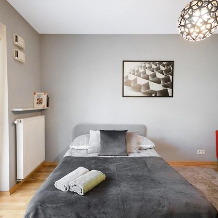 Clicktheflat Artistic Estate Apartment Варшава Экстерьер фото